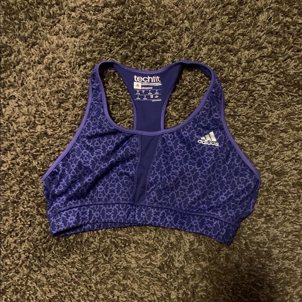 2 sports bras good condition